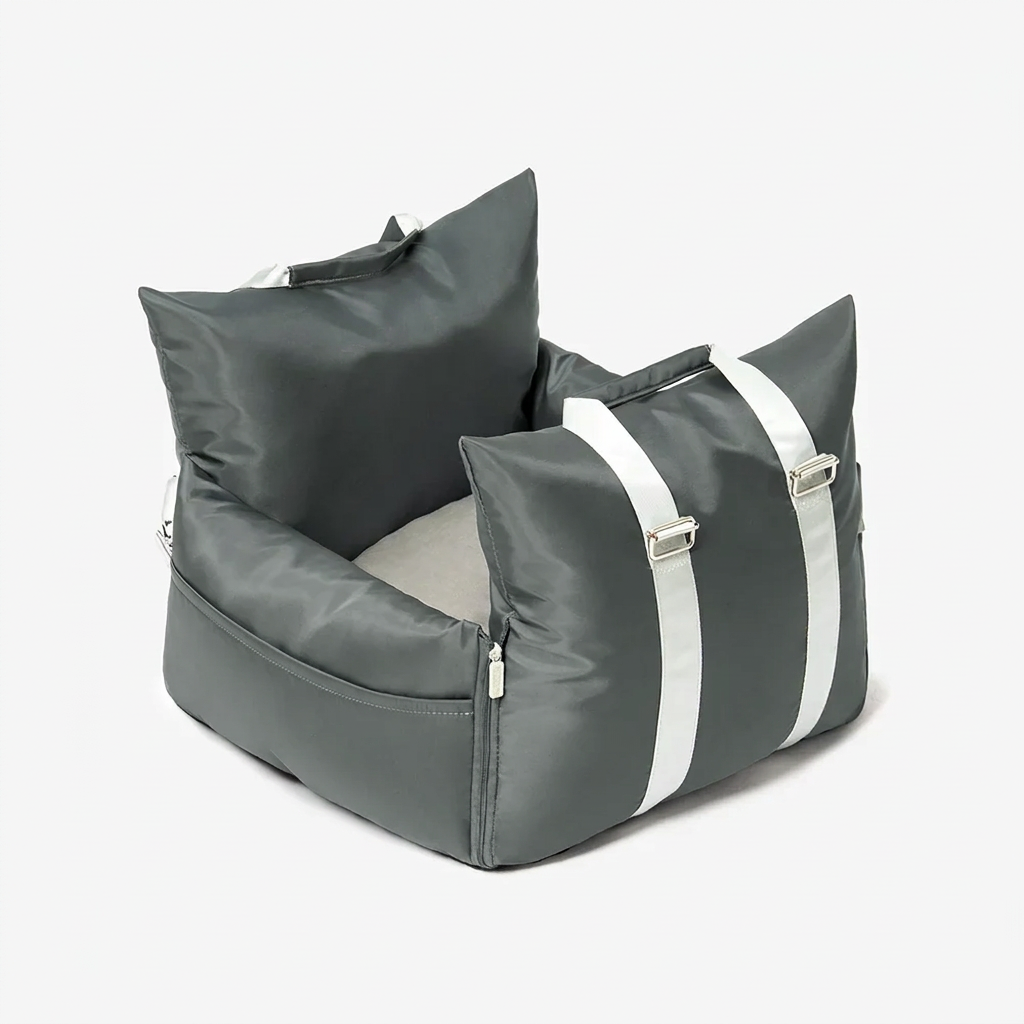 Waterproof ISOFIX Dog Car Seat Bed with LATCH System - First Class - detail image 2 | Petix pet supplies for dogs and cats