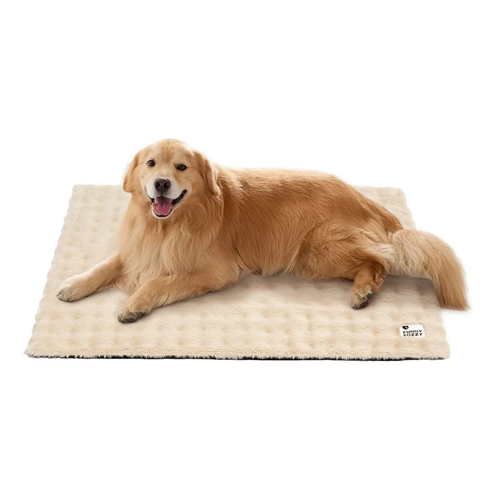 Cozy Plush Warm Washable and Portable Pet Mat - ThermoPad - Dog Beds detail view 14 | Petix pet supplies for dogs and cats