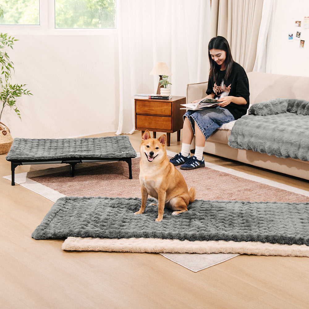 Cozy Plush Warm Washable and Portable Pet Mat - ThermoPad - Dog Beds detail view 12 | Petix pet supplies for dogs and cats