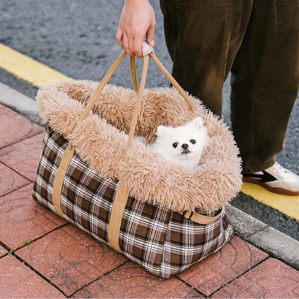 2 in 1 Large All-Season Pet Carrier and Dog Sleeping Bag - Voyager's... detail view 2 | Petix pet supplies for dogs and cats