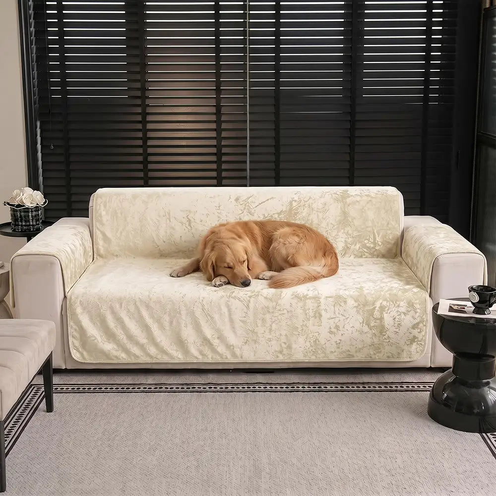 Cloud Fleece Anti-Slip One-Piece Couch Cover - Couch Cover detail view 3 | Petix pet supplies for dogs and cats