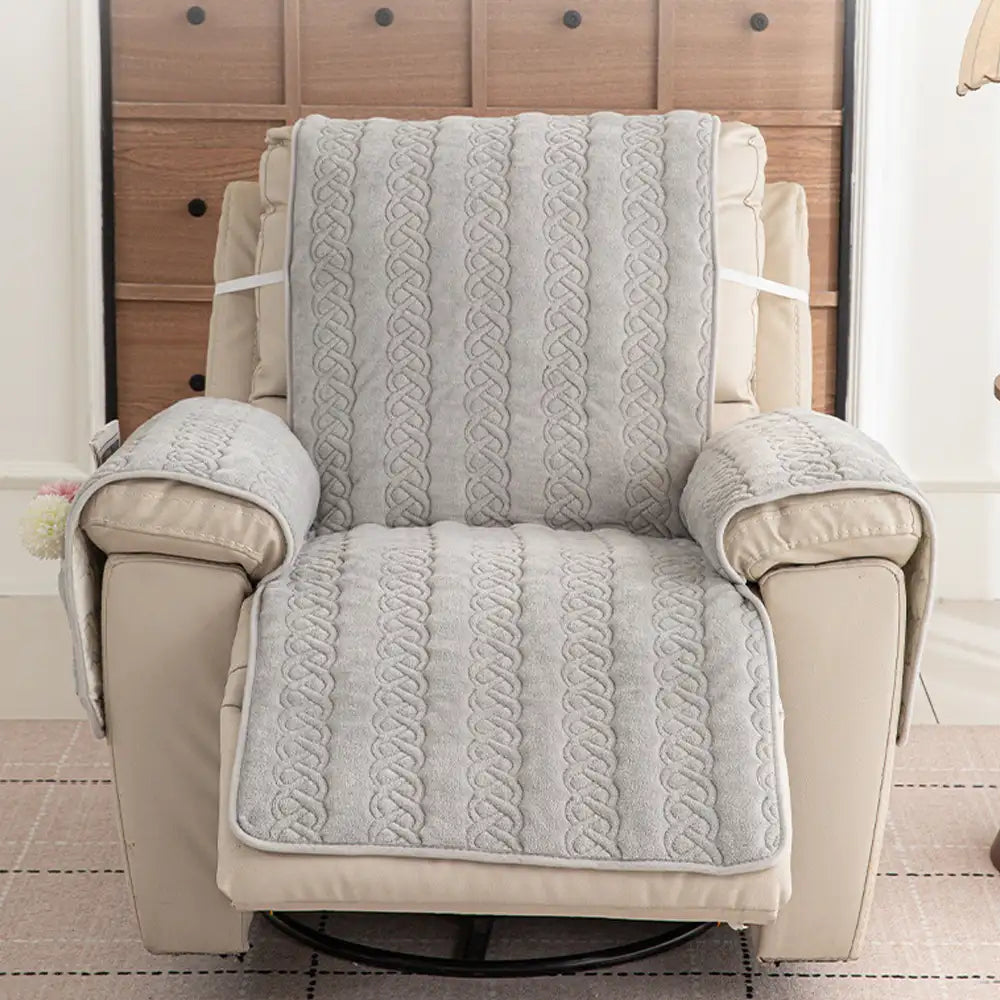 All-Season Scratch-Resistant Non-Slip Recliner Couch Cover with Elast... detail view 7 | Petix pet supplies for dogs and cats