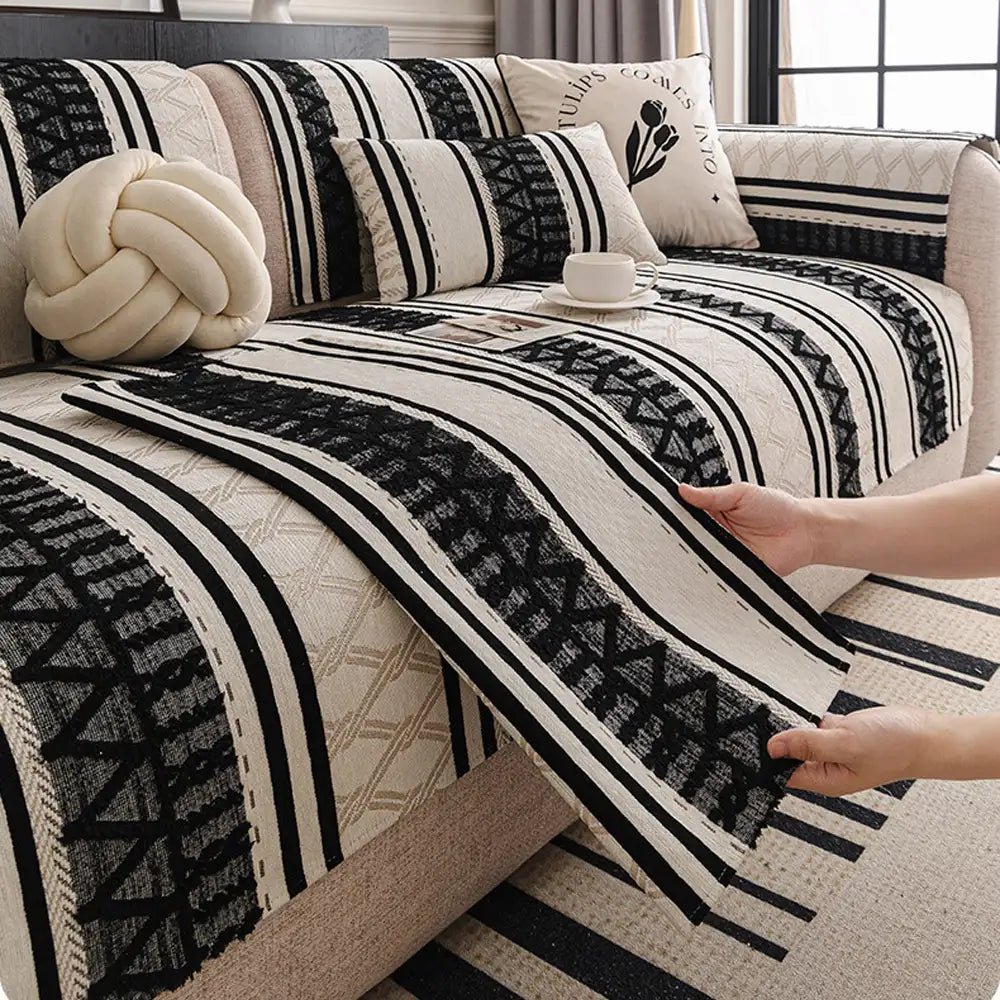 Bohemian Chenille Scratch-Resistant Durable Furniture Protection Couc... detail view 9 | Petix pet supplies for dogs and cats
