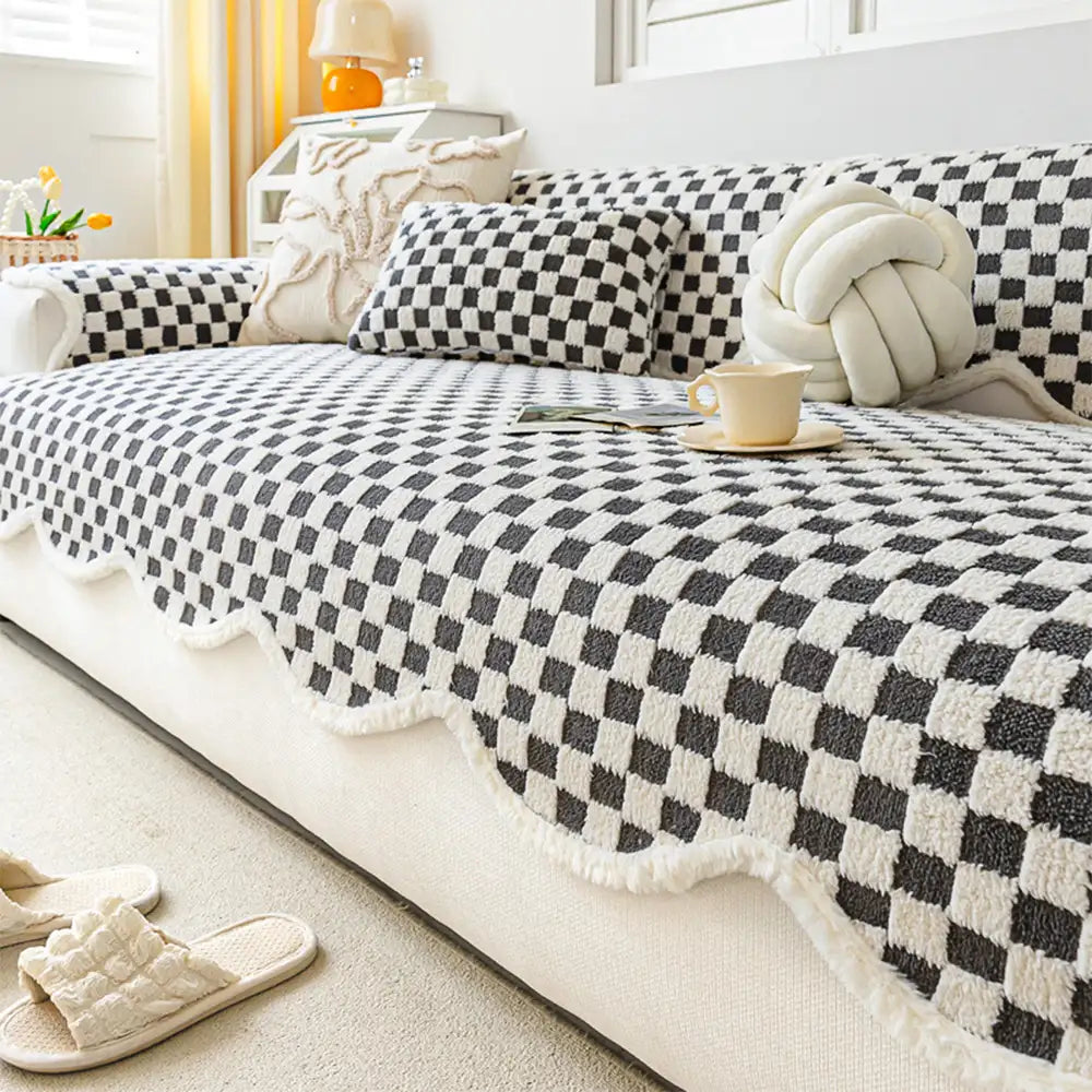 Classic Checkerboard Plush Comfortable Scratch-Resistant Non-Slip Cou... detail view 6 | Petix pet supplies for dogs and cats
