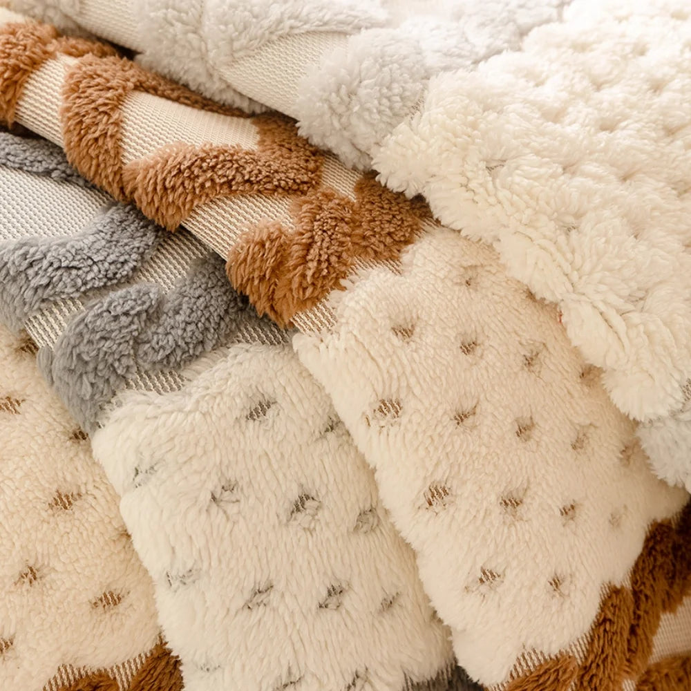 Cookie Comfortable Plush Skin-Friendly Non-Slip Couch Cover - Couch C... detail view 8 | Petix pet supplies for dogs and cats