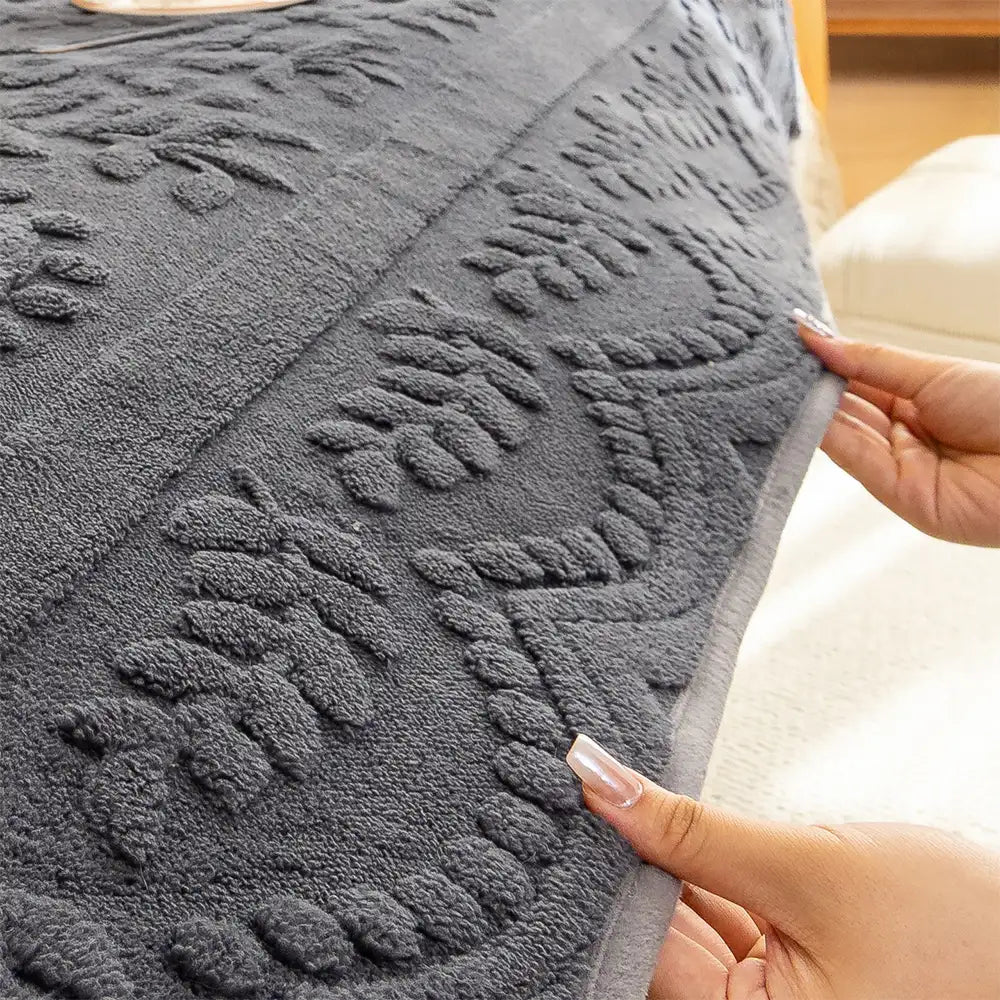 Jacquard Plush Comfortable Scratch-Resistant Non-Slip Couch Cover... detail view 12 | Petix pet supplies for dogs and cats