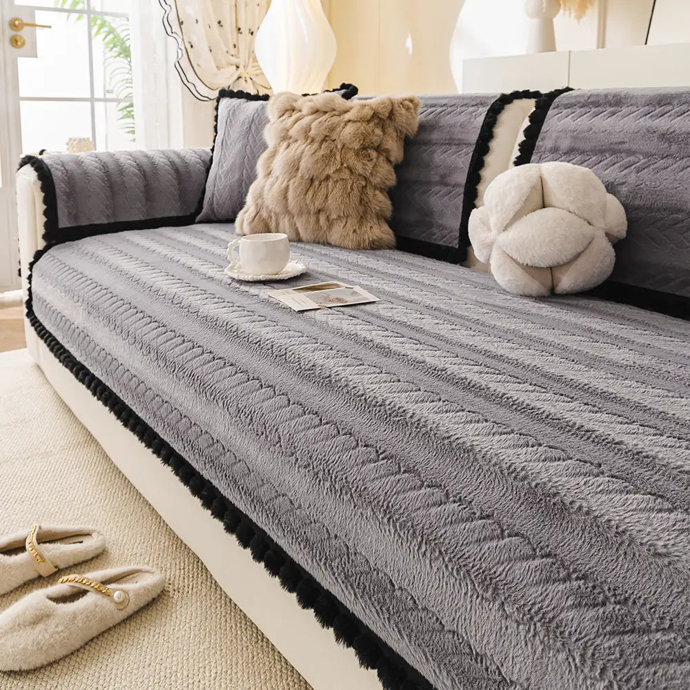 Lazy Chic Plush Winter Sofa Protector Skin-Friendly Couch Cover - Cou... detail view 4 | Petix pet supplies for dogs and cats