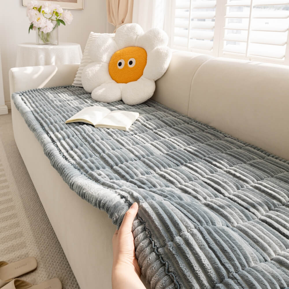 Lazy Soft Flannel Breathable Pet Mat Non-slip Sectional Couch Cover... detail view 36 | Petix pet supplies for dogs and cats