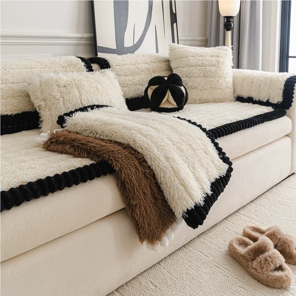 Luxury Fluffy Plush Thickened Comfortable Non-Slip Couch Cover - Couc... detail view 2 | Petix pet supplies for dogs and cats