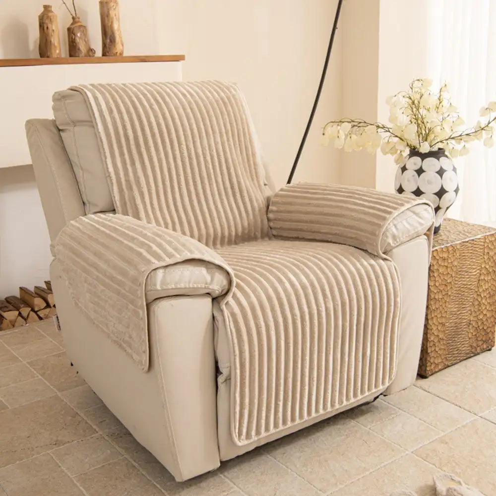 Plush Pet-Friendly Non-Slip One-Piece Couch Cover Recliner Couch Cove... detail view 8 | Petix pet supplies for dogs and cats