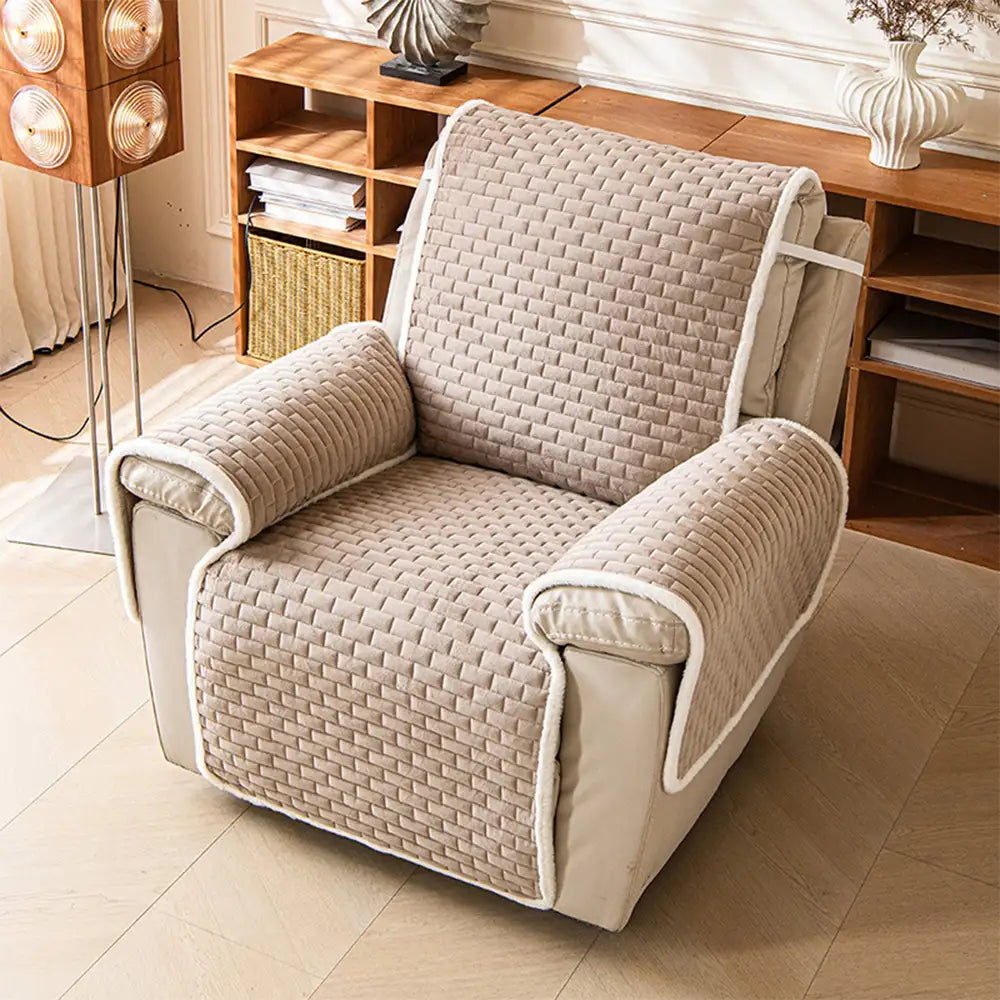One-Piece Plush Scratch-Resistant Couch Covers with Elastic Straps... detail view 11 | Petix pet supplies for dogs and cats