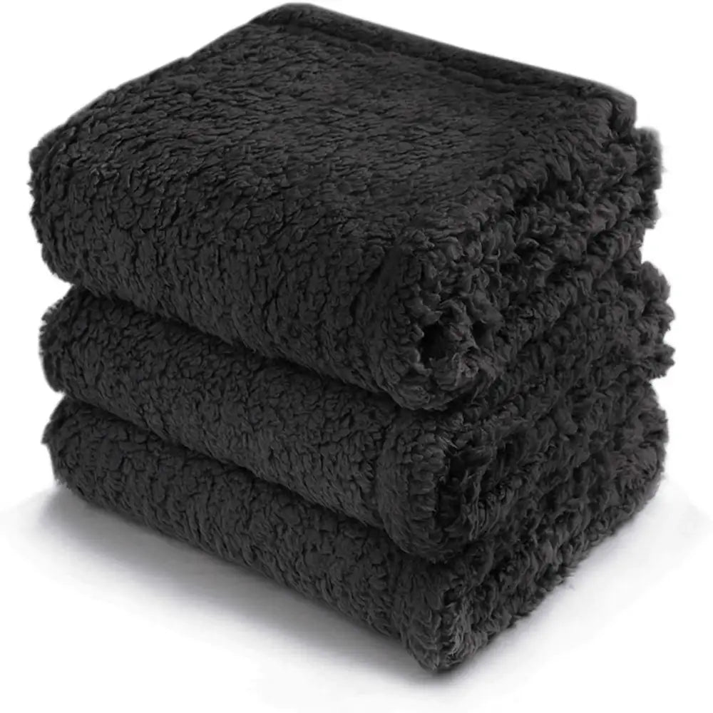 Polar Fleece Comfortable Warm Multifunctional Pet Blanket - Blankets detail view 12 | Petix pet supplies for dogs and cats
