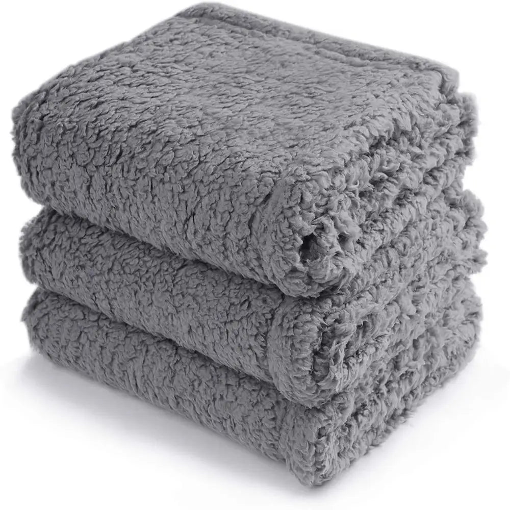 Polar Fleece Comfortable Warm Multifunctional Pet Blanket - Blankets detail view 11 | Petix pet supplies for dogs and cats