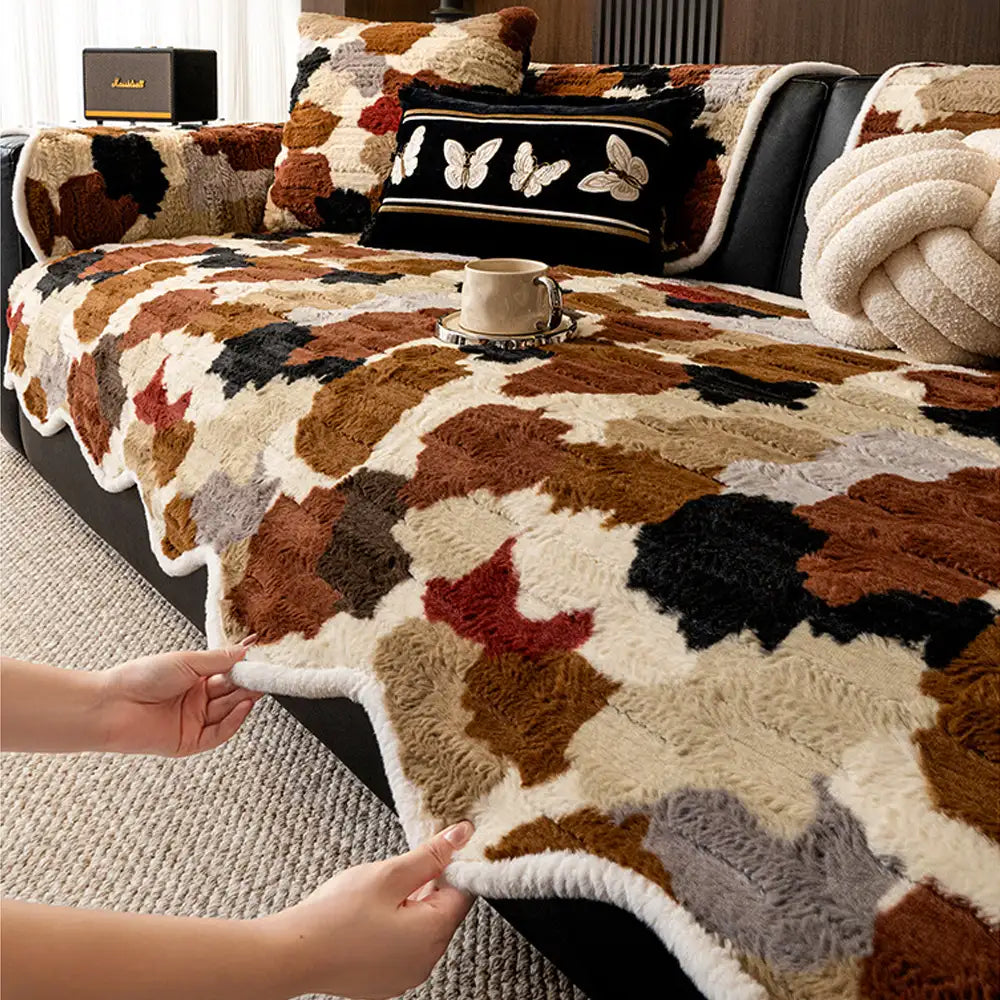 Stylish Color-Blocked Faux Rabbit Fur Soft Non-Slip Irregularly Shape... detail view 3 | Petix pet supplies for dogs and cats