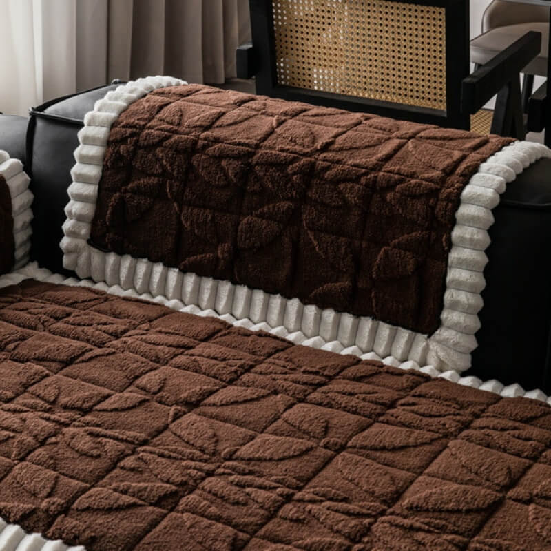 Thickened Short Plush Leaf Pattern Scratch Resistant Non-Slip Couch C... detail view 4 | Petix pet supplies for dogs and cats