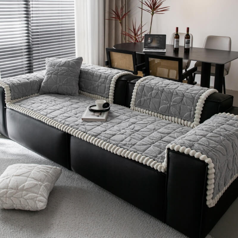 Thickened Short Plush Leaf Pattern Scratch Resistant Non-Slip Couch C... detail view 6 | Petix pet supplies for dogs and cats