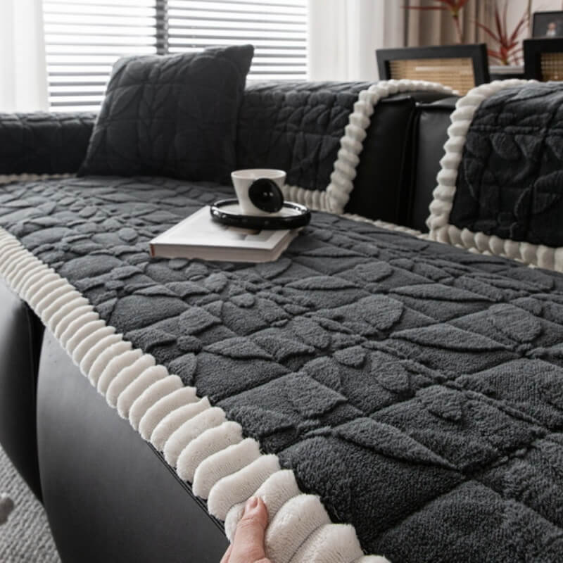 Thickened Short Plush Leaf Pattern Scratch Resistant Non-Slip Couch C... detail view 8 | Petix pet supplies for dogs and cats