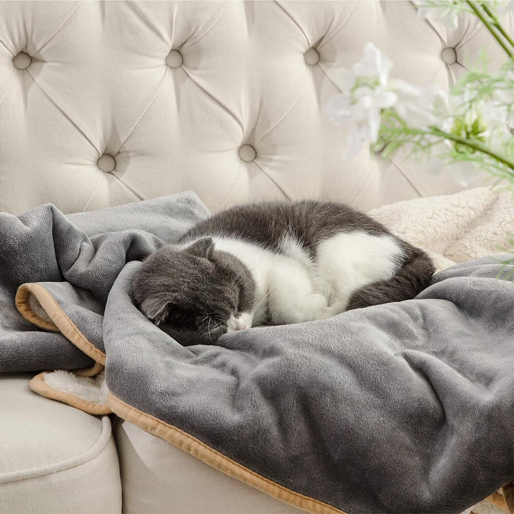 Cozy & Protective Throw Reversible Fleece Pet Blanket – Dog Beds (view 3) | Petix pet supplies for dogs and cats