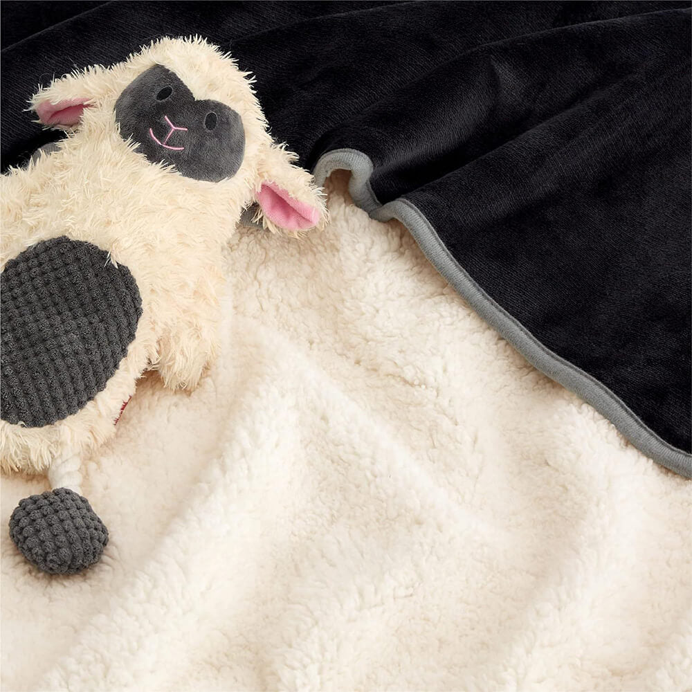 Cozy & Protective Throw Reversible Fleece Pet Blanket – Dog Beds (view 4) | Petix pet supplies for dogs and cats