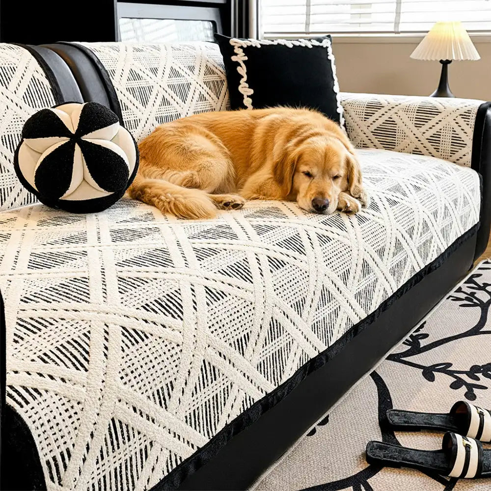 Creative Plaid Pattern Anti-Cat Scratch And Non-Slip Couch Cover - Suitable For All Se… | Petix pet supplies for dogs and cats