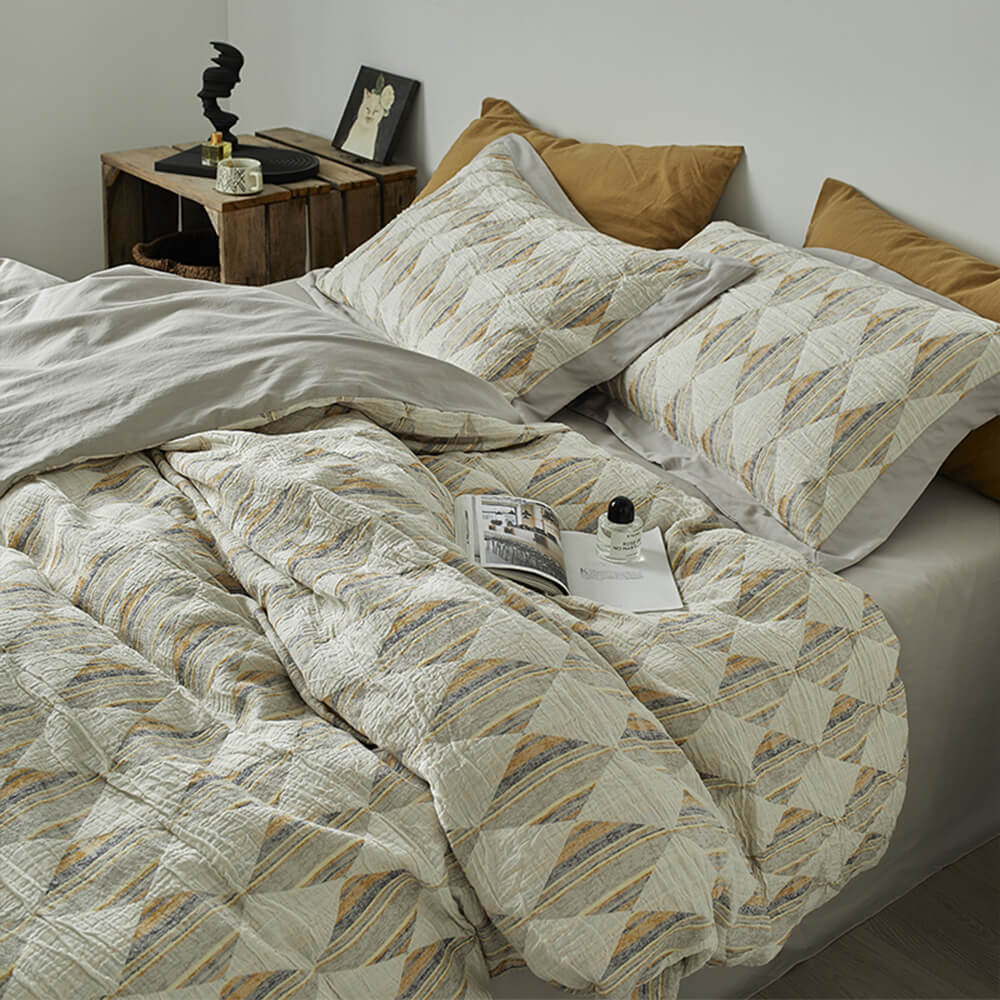 Diamond Jacquard Double-Layer Crinkled Cotton Bed Sheet Set – Bedding (view 7) | Petix pet supplies for dogs and cats