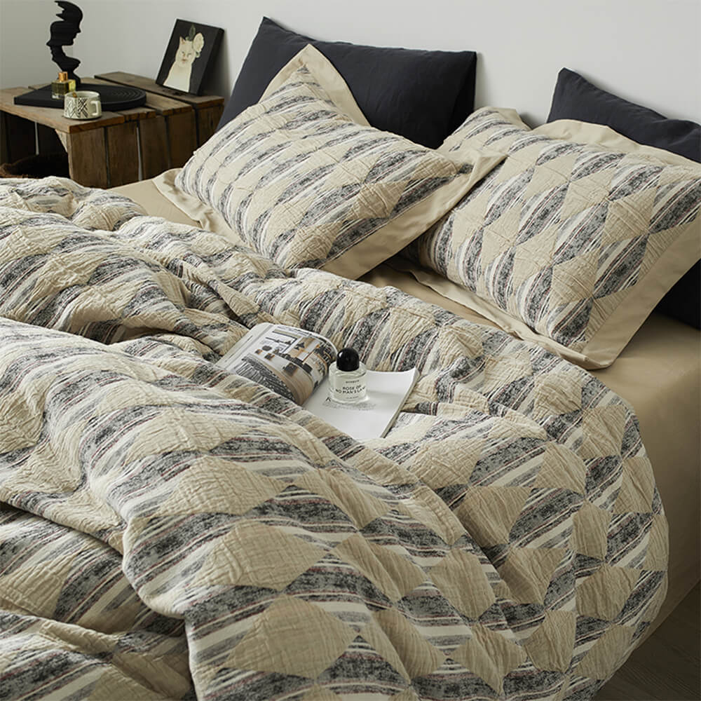 Diamond Jacquard Double-Layer Crinkled Cotton Bed Sheet Set – Bedding (view 8) | Petix pet supplies for dogs and cats