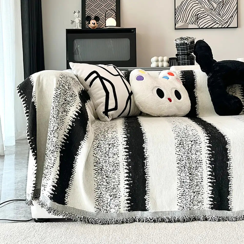 Fashion Striped Chenille Scratch-Resistant Sofa Protection Couch Cover – Couch Cover (… | Petix pet supplies for dogs and cats