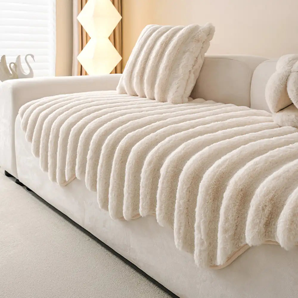 Fluffy Comfort Plush Furniture Protection Decorative Couch Cover – Couch Cover (view 1… | Petix pet supplies for dogs and cats