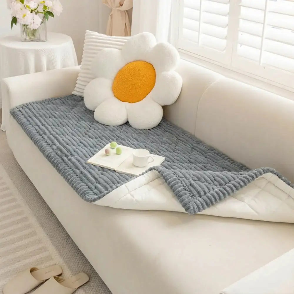 Fluffy Fuzzy Pet-Friendly Sofa Protector Washable Couch Cover Pet Mat – Couch Cover (v… | Petix pet supplies for dogs and cats