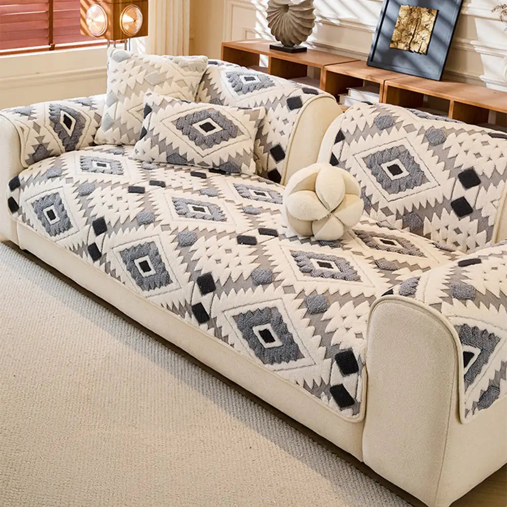 Modern Geometric Thick Plush Anti-Scratch Non-Slip Couch Cover – Couch Cover (main) | Petix pet supplies for dogs and cats