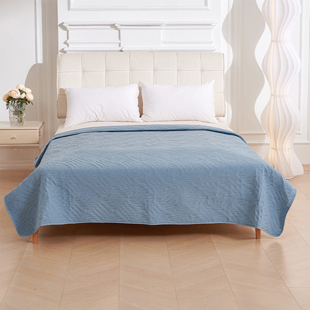 Multifunctional Water-resistant Urine Proof & Washable Pet Blanket Bed Cover – Bedding… | Petix pet supplies for dogs and cats