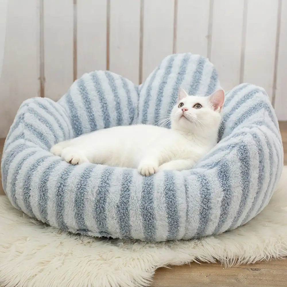 Petal-Shaped Striped Plush Pet Sofa Bed – Dog Beds (view 9) | Petix pet supplies for dogs and cats