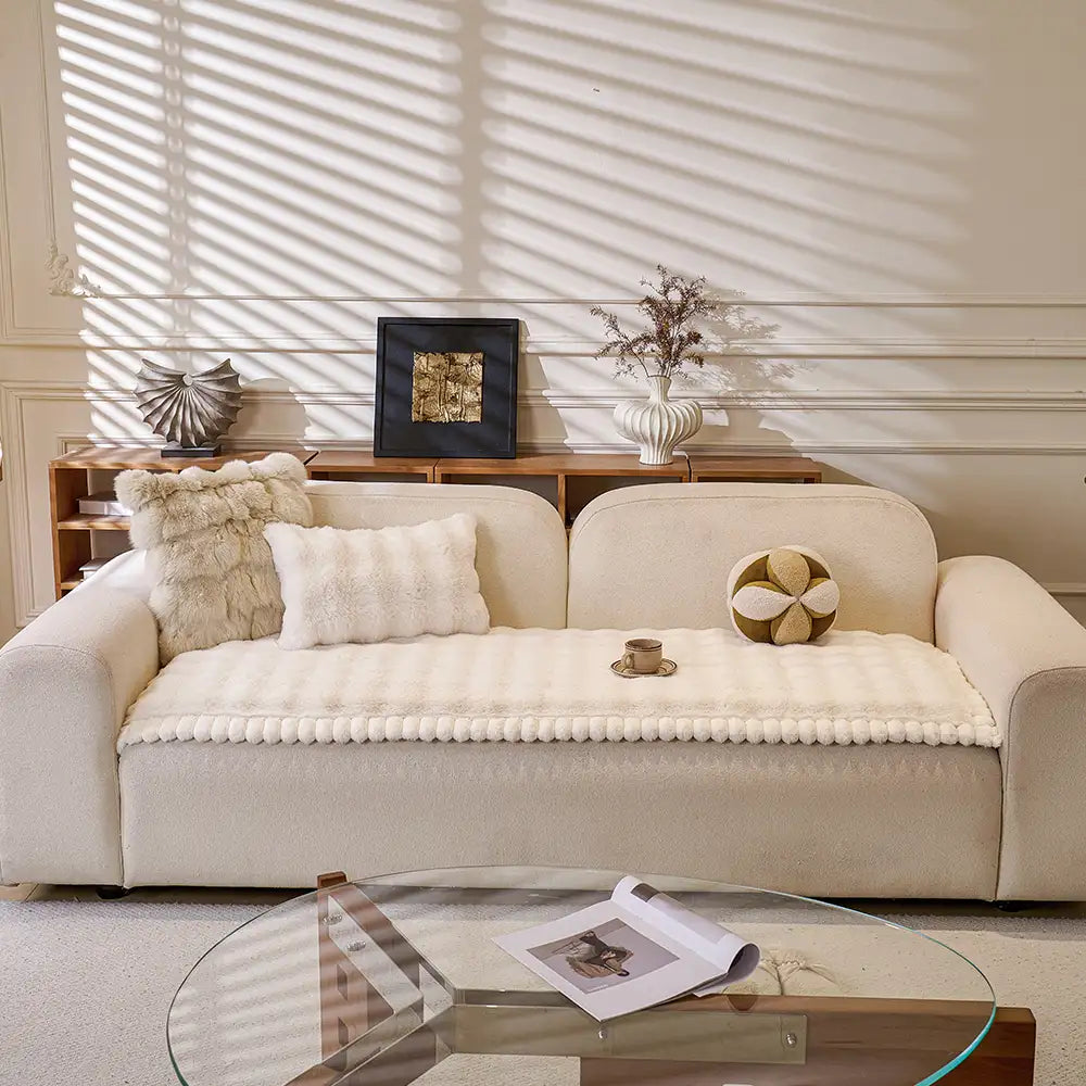 Soft Faux Rabbit Plush Thick Skin-Friendly Non-Slip Couch Cover – Couch Cover (main) | Petix pet supplies for dogs and cats