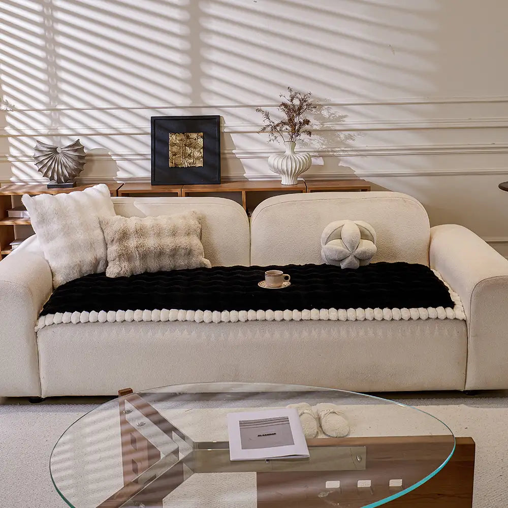 Soft Faux Rabbit Plush Thick Skin-Friendly Non-Slip Couch Cover – Couch Cover (view 14) | Petix pet supplies for dogs and cats