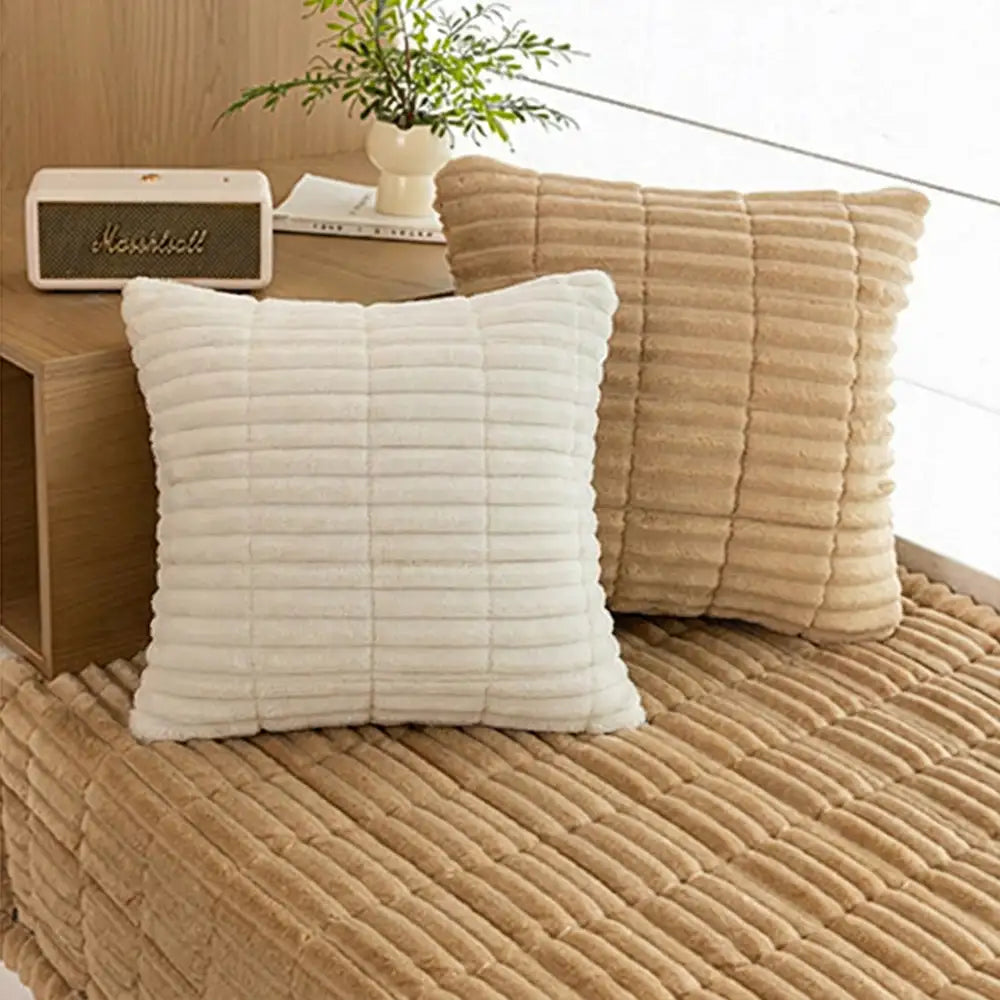 Soft Flannel Pillow – Couch Cover (main) | Petix pet supplies for dogs and cats