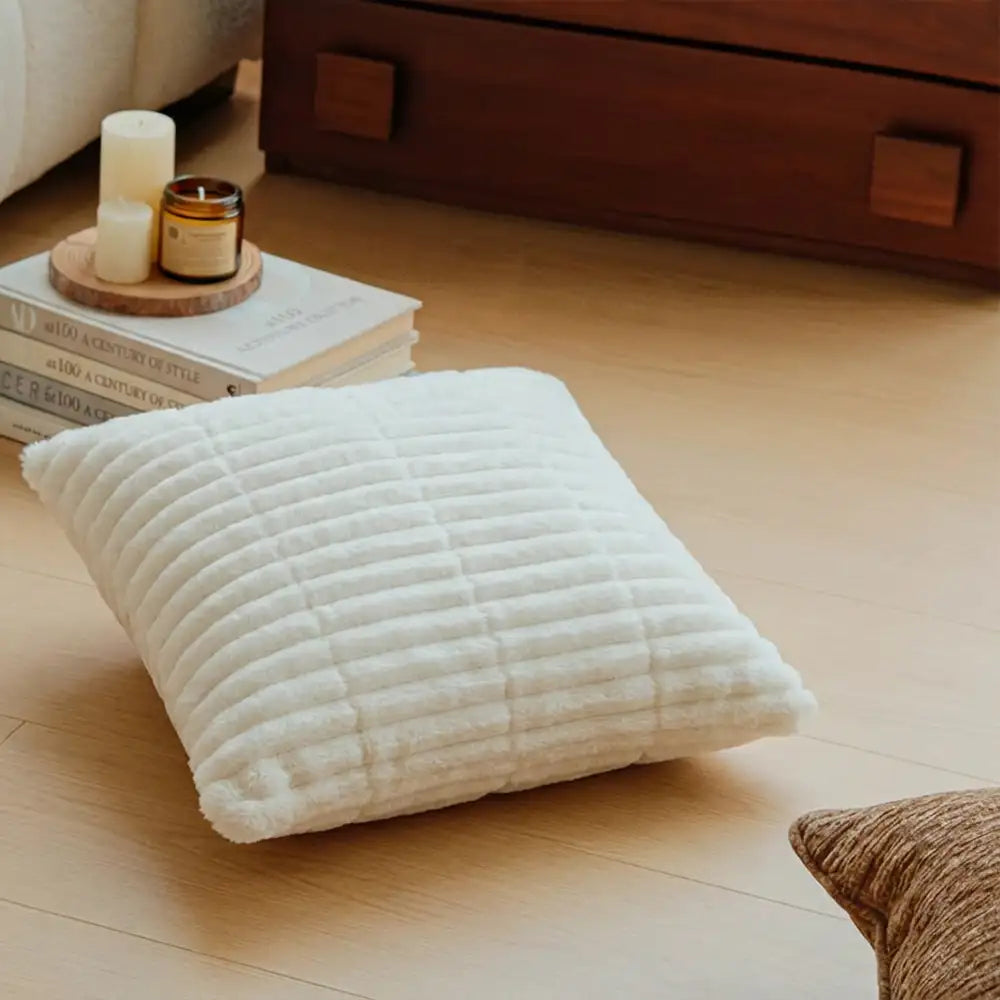 Soft Flannel Pillow – Couch Cover (view 2) | Petix pet supplies for dogs and cats
