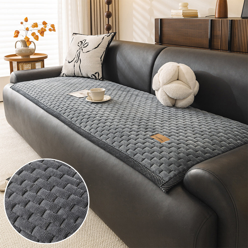 Soft Plush Scratch-Resistant Pet Mat Non-Slip Couch Cover – Couch Cover (view 4) | Petix pet supplies for dogs and cats