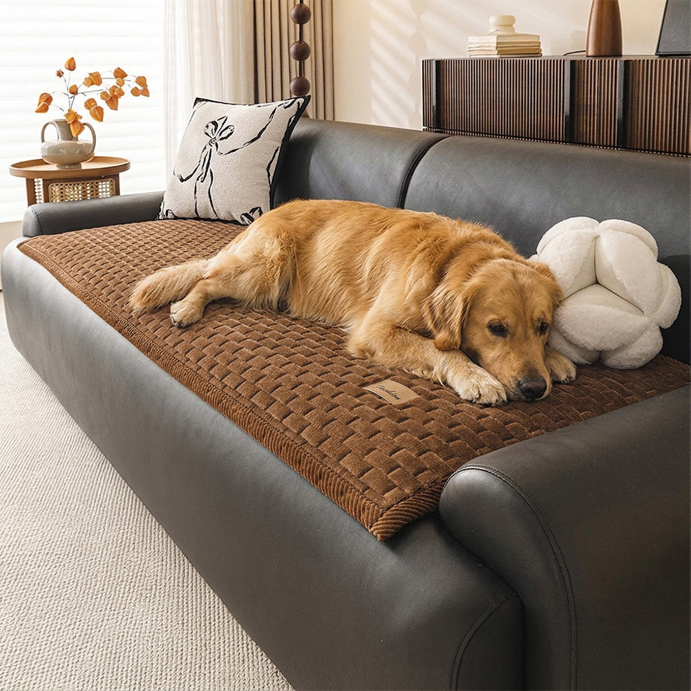 Soft Plush Scratch-Resistant Pet Mat Non-Slip Couch Cover – Couch Cover (view 5) | Petix pet supplies for dogs and cats