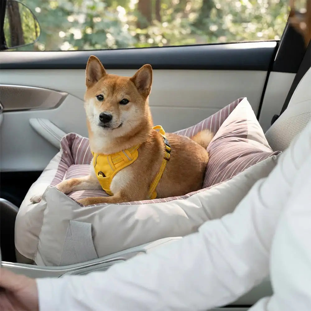 Travel Safety Semi-Enclosed Water-Repellent Dog Car Seat Bed – Dog Car Seat (view 3) | Petix pet supplies for dogs and cats