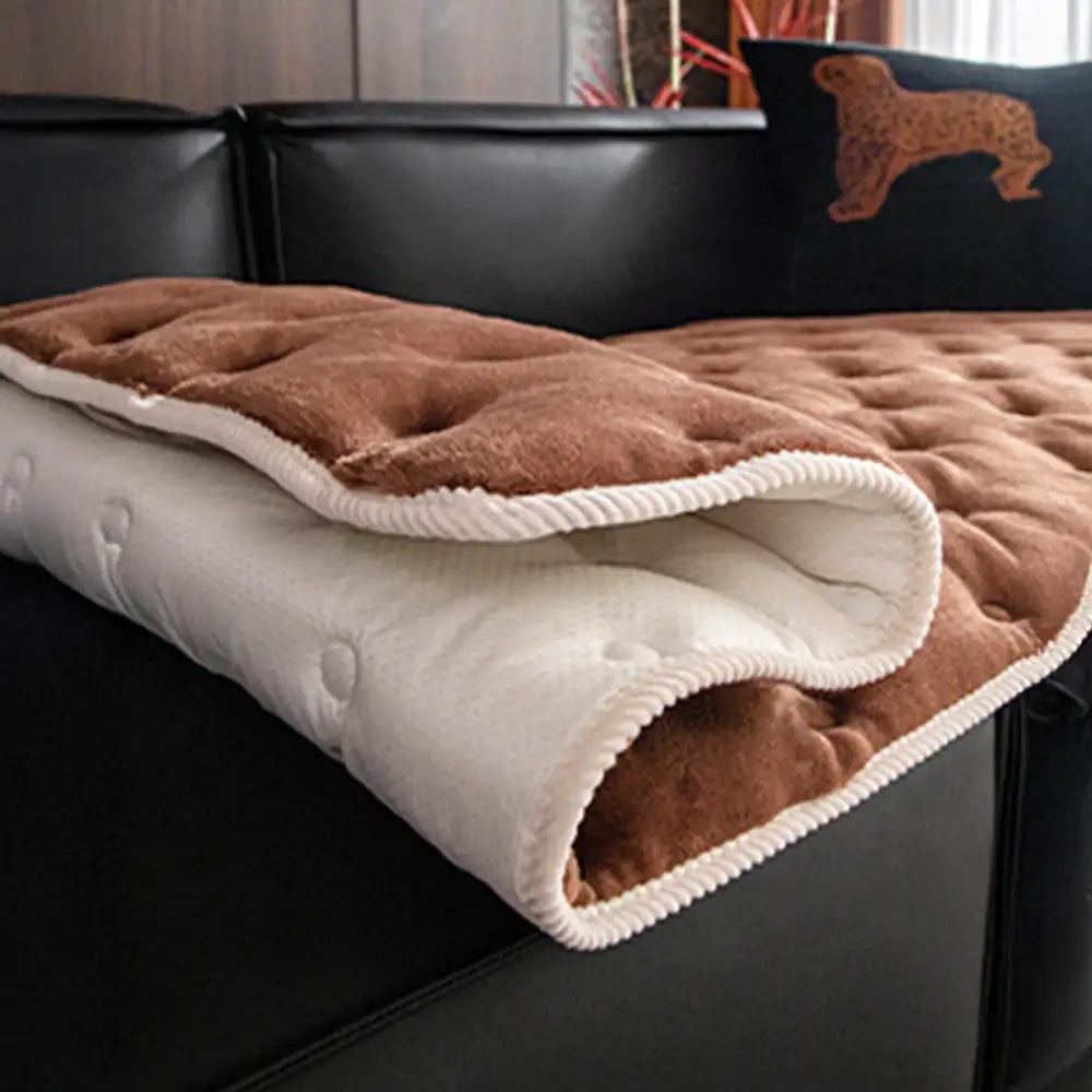 Vintage Leather Sofa Protection Non-Slip Couch Cover – Couch Cover (main) | Petix pet supplies for dogs and cats