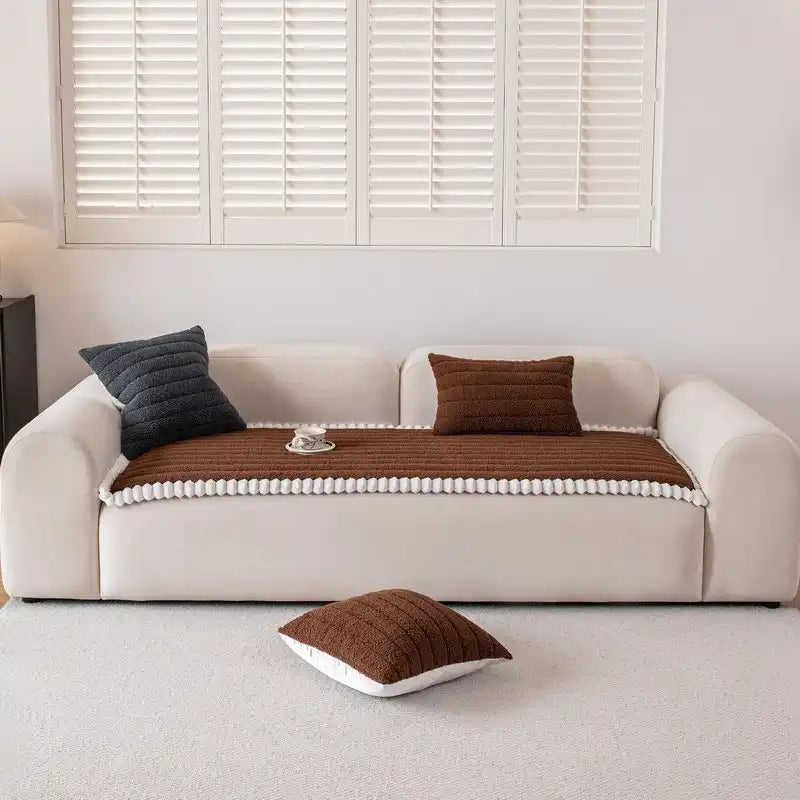 Warm Thick Comfortable Sofa Decoration Non-slip Couch Cover – Couch Cover (view 13) | Petix pet supplies for dogs and cats