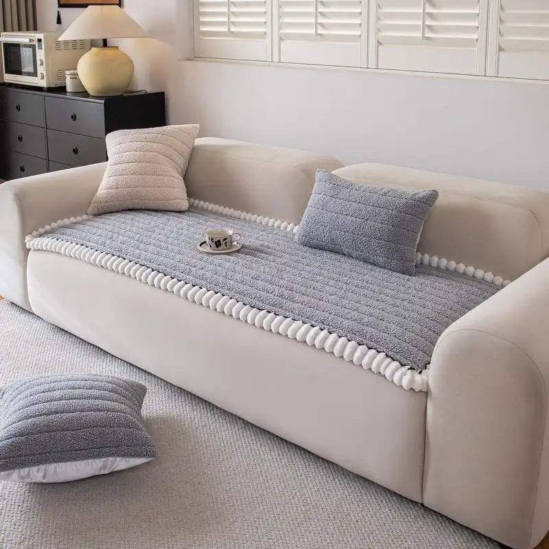 Warm Thick Comfortable Sofa Decoration Non-slip Couch Cover – Couch Cover (view 9) | Petix pet supplies for dogs and cats